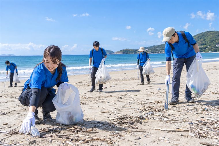苫小牧の海岸清掃活動に参加しました